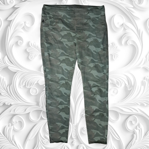 Rock & Republic Denim RX The Slimming Denim Cure Camouflage Pants Size 16Rock - Picture 1 of 4